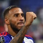 Lyon thrash Rennes 4-0 after delay due to offensive banner