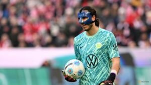 Juventus keeper Grabara undergoes knee surgery after ACL tear