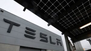 Tesla’s supervised self-driving system often misreads speed limits, Belgian safety group finds
