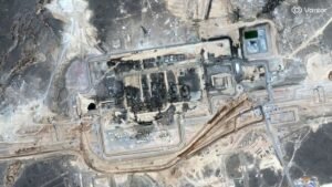 Oil prices jump 4% as Houthis fire missiles at Saudi Arabia