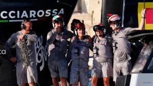 Sailing-Italy dominate to win America’s Cup run-up regatta in Naples