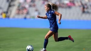 Sanchez, Swanson return to US squad for Spain friendlies