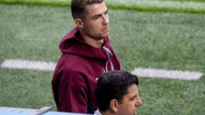 UPDATE 1-Ronaldo leaves Portugal camp after coach Jesus confirms rift