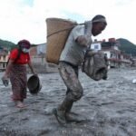 Nepal flood: Death toll tops 1,000 as rescue continues