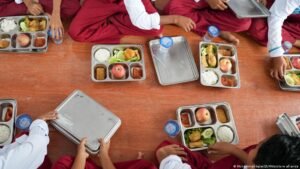 Indonesia: Thousands fall sick from free school meals