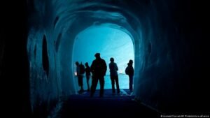 French ski resort Chamonix losing its sea of ice