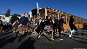 Oktoberfest fever grips Munich