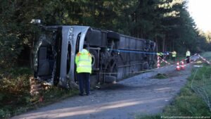 Two Filipinos killed as bus crashes en route to Oktoberfest