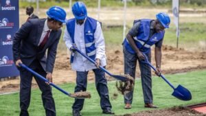 African leaders herald $16B Dangote oil refinery in Kenya