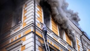 Russia pummels Kyiv in latest deadly daytime attack