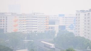 Air quality returns to unhealthy range in central Singapore