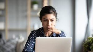 Support for women returning to work should start before they even leave their jobs, SCWO study finds