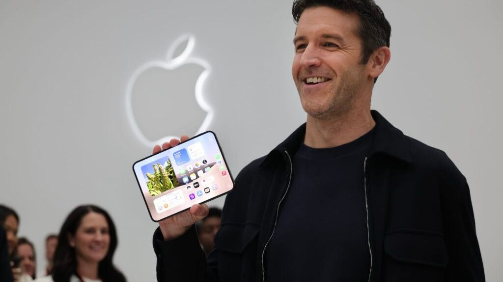 Apple’s iPhone Duo in short supply — plus, the 2 stocks fueling an AI rebound