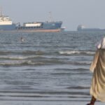 U.S. crude oil tops $100 as Iran escalates Hormuz attacks, Ukraine vows to hit Russian refineries