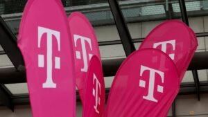 Deutsche Telekom sees €2.5 billion in savings from AI, automation by 2030