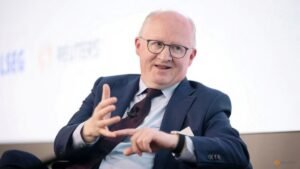 AI limiting European workers’ bargaining power, ECB’s Lane says