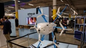 US lawmakers ask FAA to conduct review before allowing Amazon drone hub near Boston