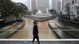 Malaysia’s economy grows 5.3% on year in Q3, official advance estimate shows