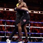 Dubois defeats Wardley in short order to retain WBO heavyweight title