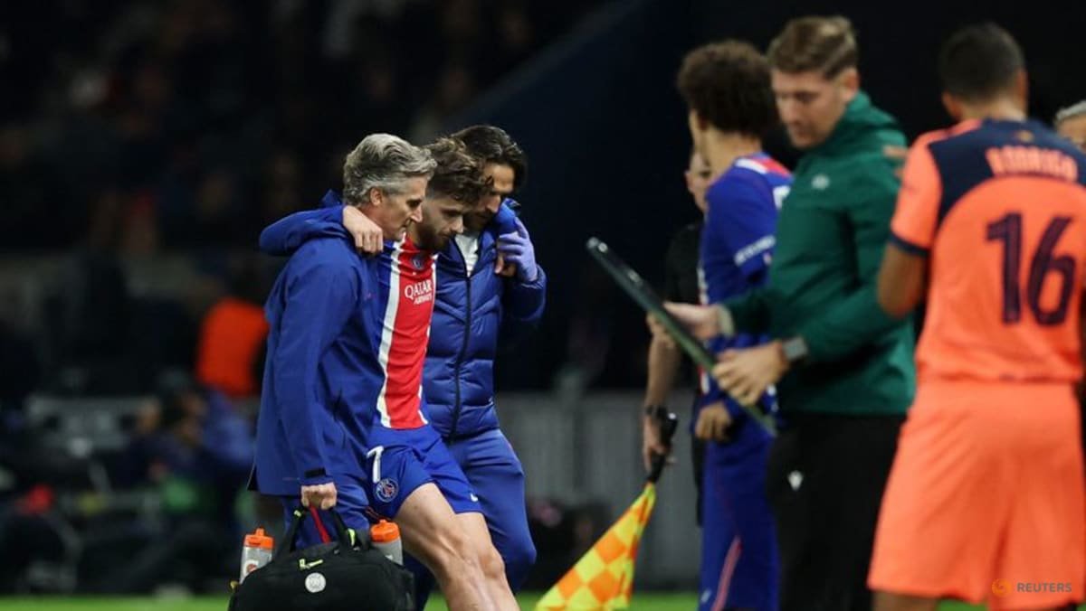 ‘Why me?’: PSG’s Kvaratskhelia set for knee surgery, Dembele out for weeks