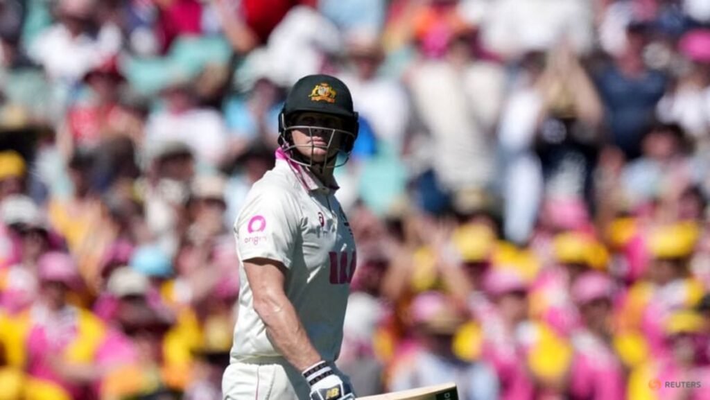 Smith injury adds to Australia woes as defeat looms in second test