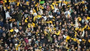NFL-Paris game played in festive atmosphere after fresh demonstrations