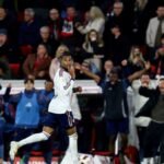 Bayern Munich survive late scare to beat Freiburg 3-1
