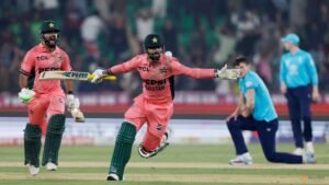 Shadab heroics lift Pakistan past England in one-wicket thriller