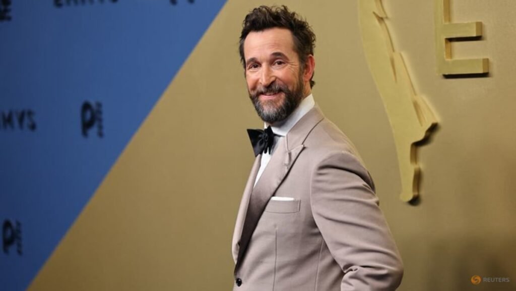 Noah Wyle named People magazine’s ‘sexiest man alive’