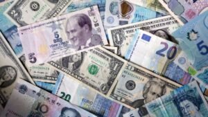 Yen gains after BOJ; AI jitters dent dollar