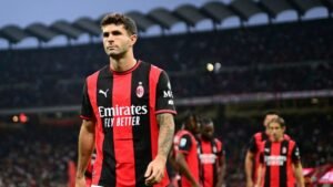 Pulisic extends contract with AC Milan