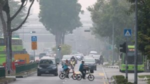 Live: Haze persists across Singapore with air quality at unhealthy levels