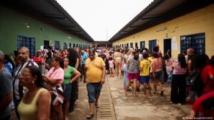Brazil election: Early count puts Bolsonaro ahead of Lula