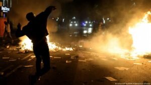 Albania: Protesting students demand political change and resignation of longtime Prime Minister Edi Rama