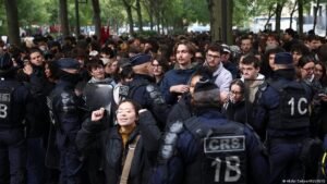 France to deploy 70,000 police officers to weekend protests as country braces for more violence