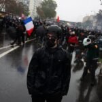 France protests continue despite police crackdown