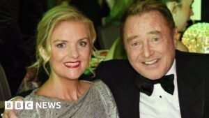 Niamh O’Brien: Dancer and wife of Michael Flatley dies, aged 52