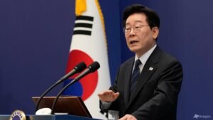 South Korea’s Lee threatens action against Ukraine over transfer of North Korean soldiers