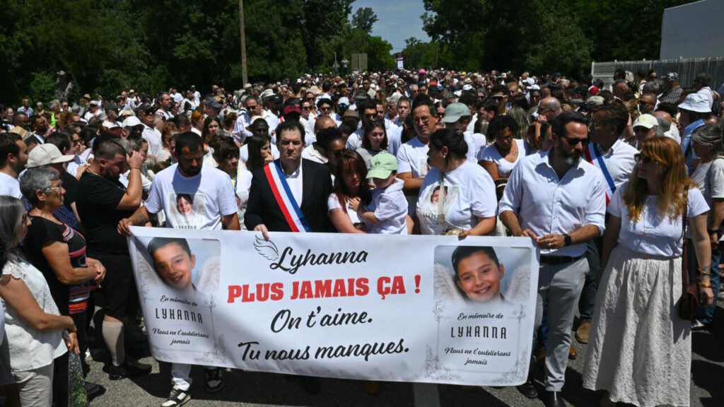 Town marches in honour of girl whose killing sparked public outcry
