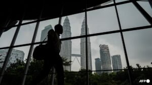 Malaysia’s wage growth lags behind GDP as ‘top firms are not scaling’ – what gives?