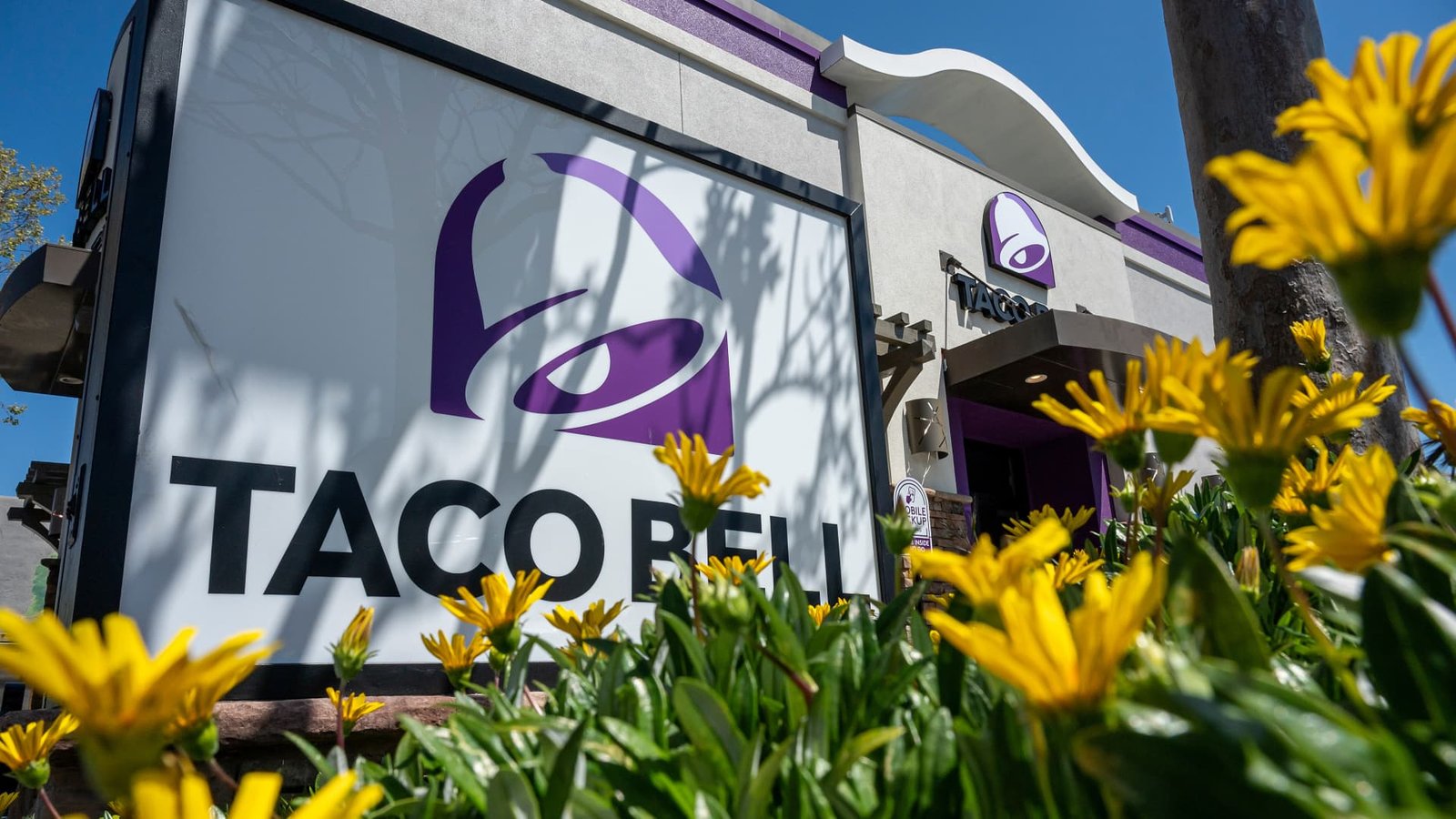 This fast food stock is trading at a discount. Morgan Stanley says it’s a buy