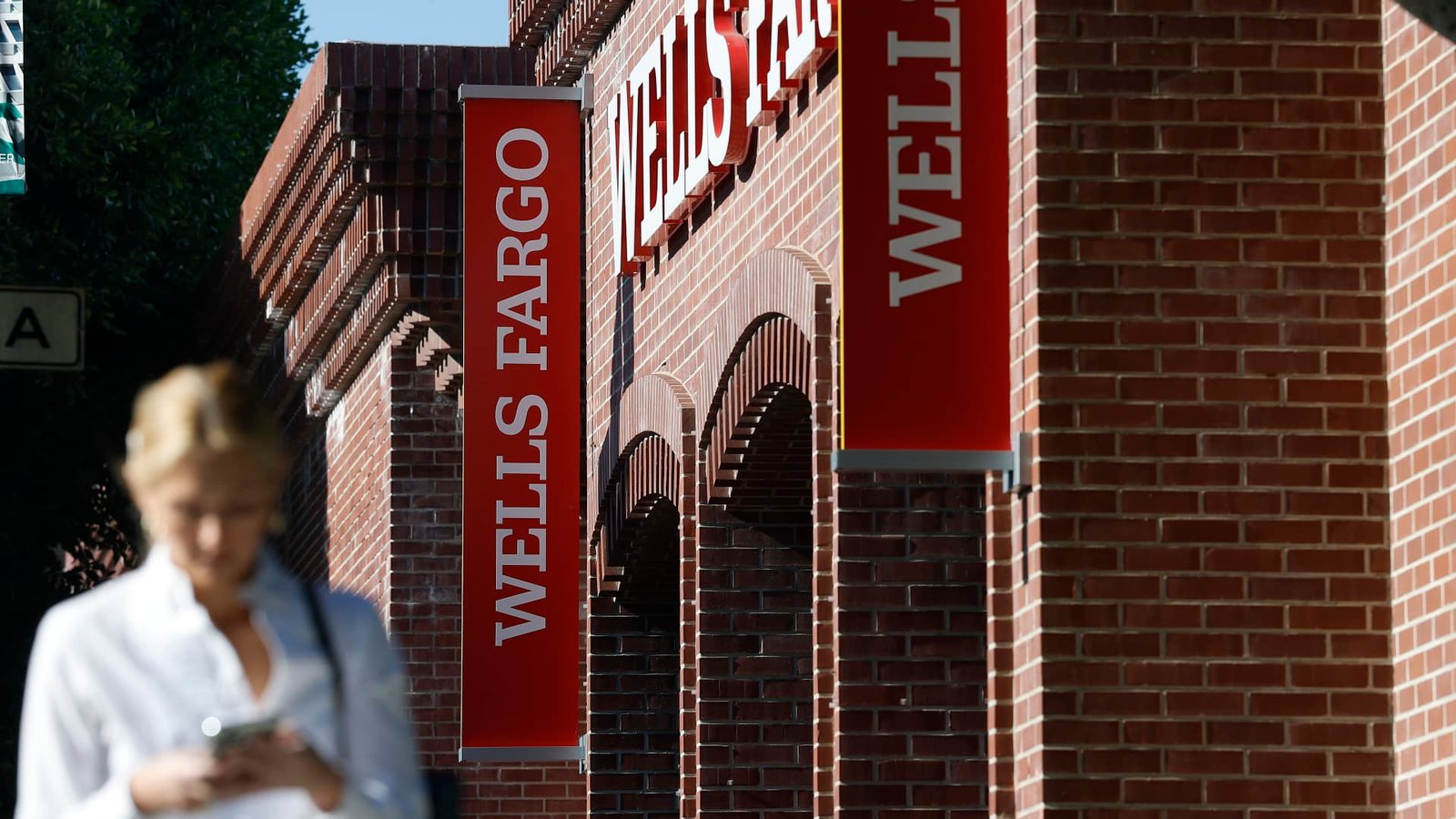 There’s a great buying opportunity for this struggling bank stock, says Bank of America