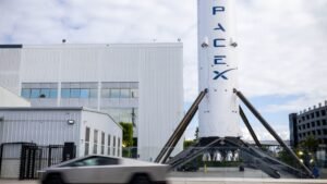 Beware SpaceX buyers: Major IPOs are typically a rough ride in the first year