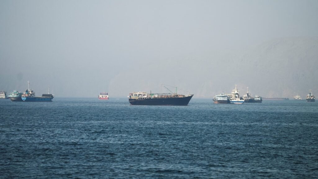 Ships stranded in Persian Gulf quietly coordinate with U.S. Navy to exit Hormuz