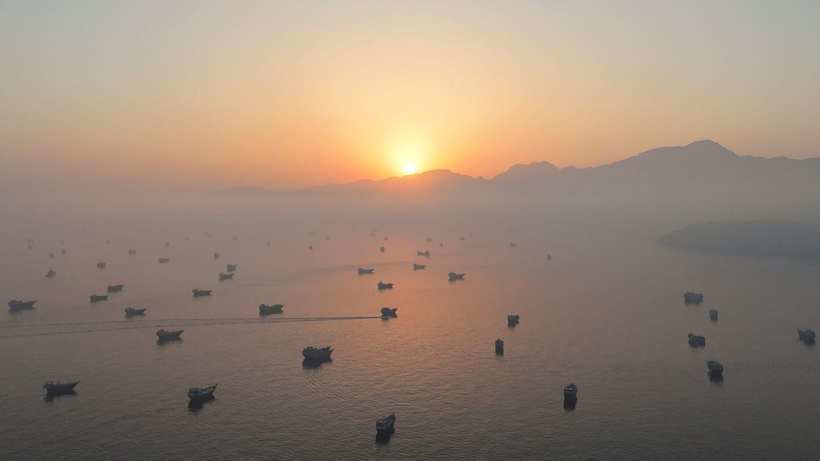 Strait of Hormuz traffic to return to normal as soon as August, Kalshi traders speculate