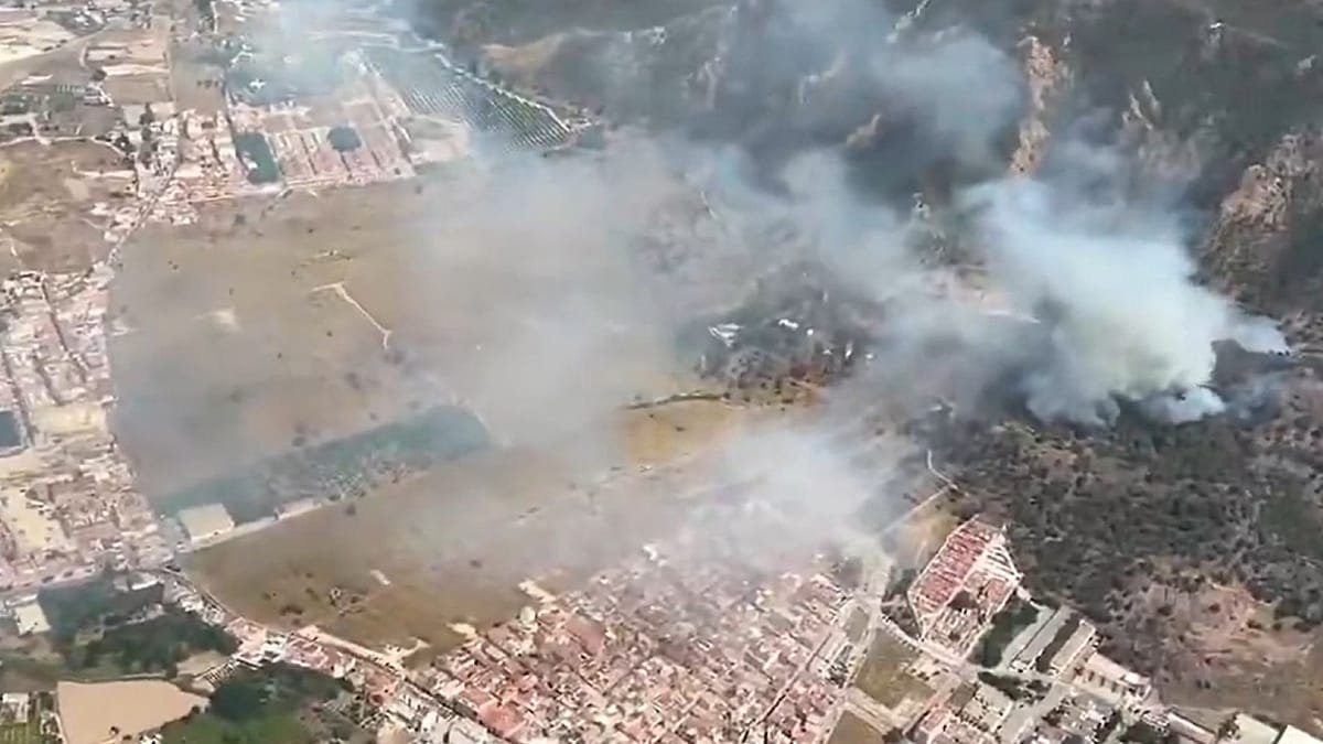 Espuña mountain fire triggers deployment of UME in Murcia