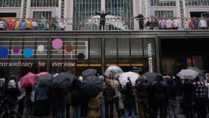 Video. UK: Royal Opera Chorus marks 2026 World Cup start with London performance