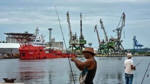 Ship from Colombia carrying aid docks in Cuba to help ease crises