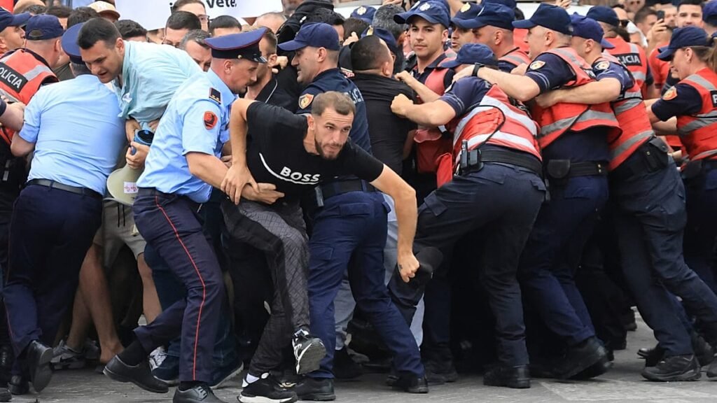 Video. Albania: Fourth day of unrest as Trump-linked resort sparks protests