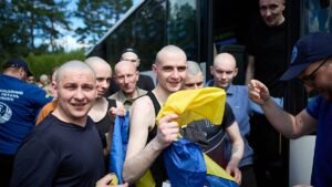 Russia and Ukraine swap 160 soldiers each in latest prisoner exchange